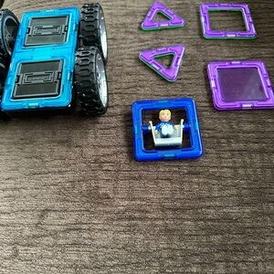 Magformers 8 piece boy car set